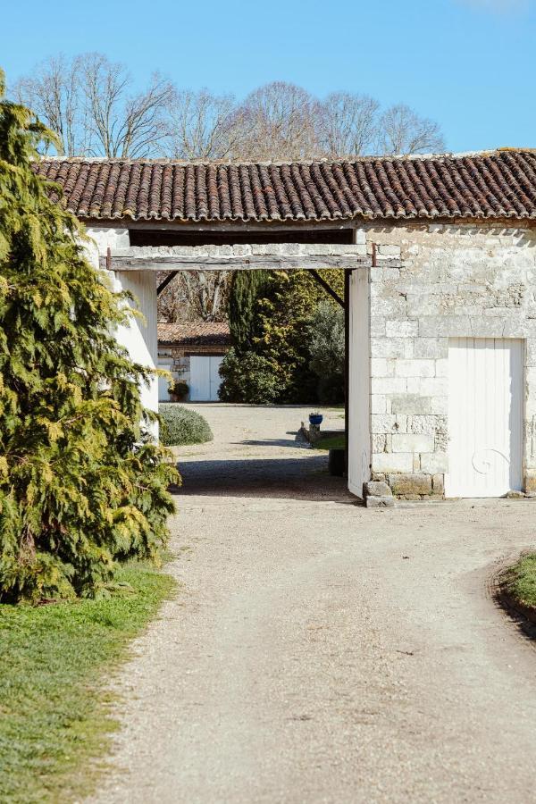 Chateau De La Vallade Saint-Porchaire Buitenkant foto